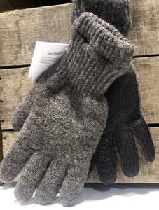 Knitted in a local mill, Longfield Farm wool gloves have super-soft acrylic liners and hand sewn bison palms to ensure warmth and durability.  This item is size large; fits large women's hand or medium/large men's hand.  The wool color is muted brown heather, and the bison palm is a deep brown color.  The farm is located in Altamont, New York.