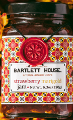 Ingredients: Strawberries, sugar, marigolds, peppers, pectin  Net Wt. 6.3 oz (190g)  Made in the Hudson Valley